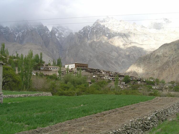 Baltistan frm Ma and Ju 423.jpg Baltistan frm Ma and Ju 423.jpg